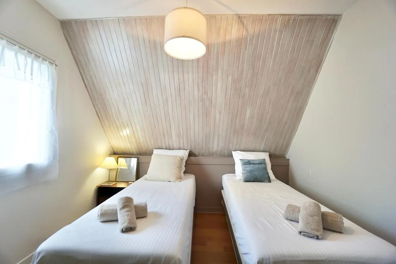 Logis Magnolia Apartment Ploemeur 0*,  France